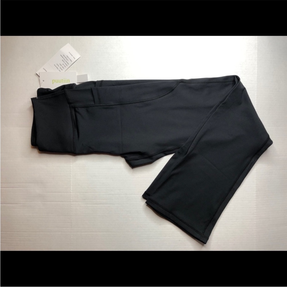 Puutiin Black yoga Leggings NWT